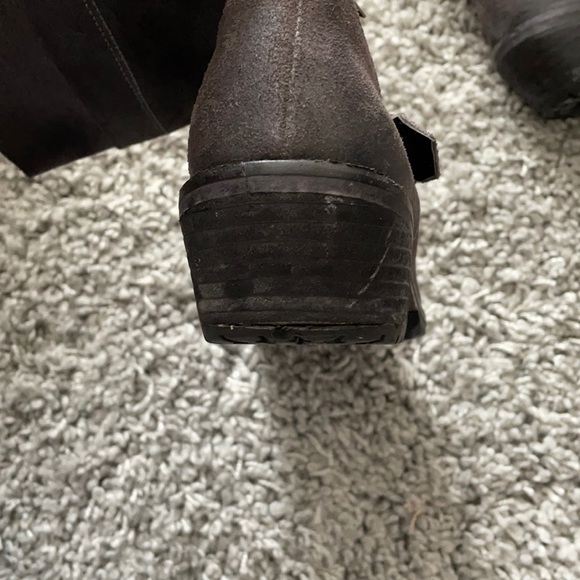 Fergie Gray Faux Combat Leather Boots Size 8 - Picture 4 of 5